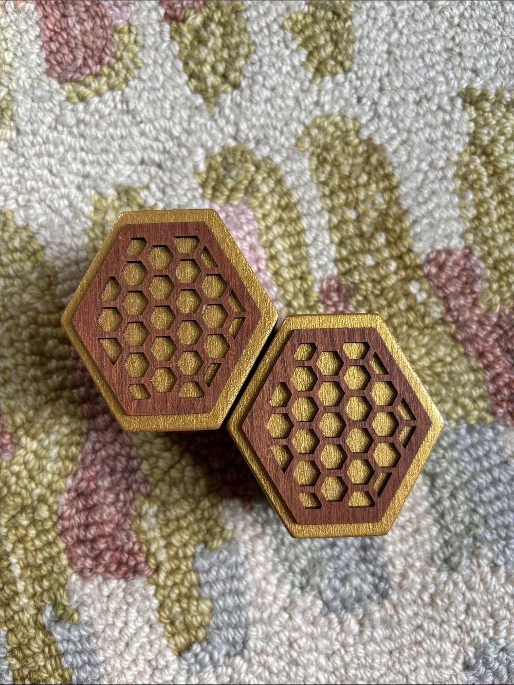 Honeycomb Wooden Hexagon Shaped salt + pepper shakers set modern design